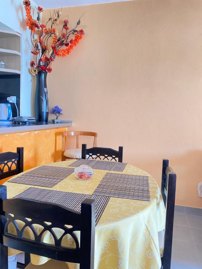 Veronika's Apartment Himare